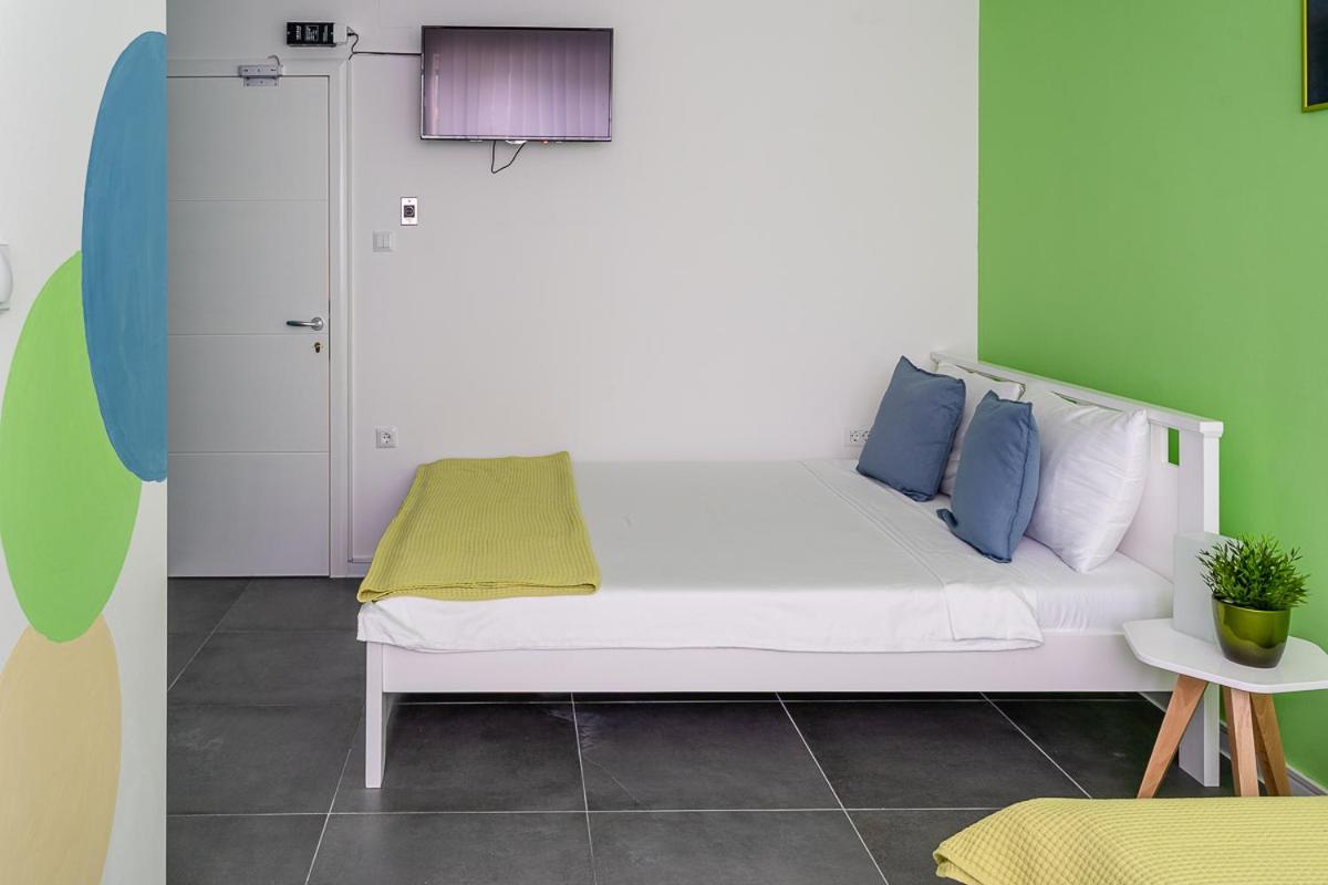 Kostovski Rooms-Near E75 To Greece 韦莱斯 外观 照片