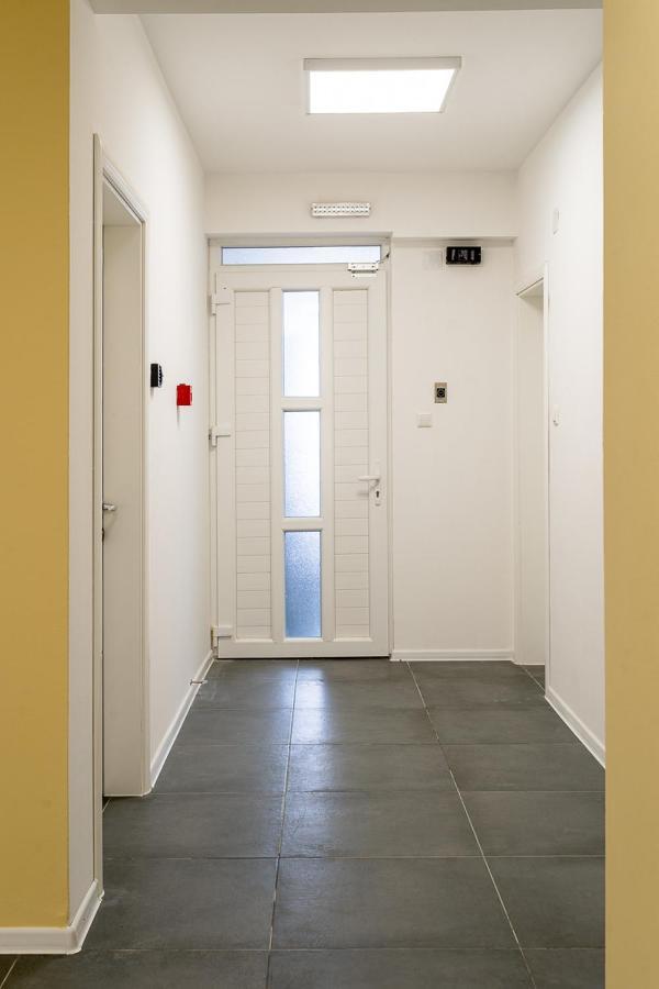 Kostovski Rooms-Near E75 To Greece 韦莱斯 外观 照片
